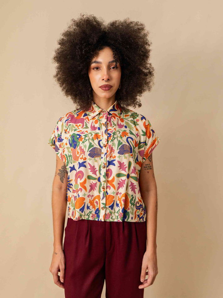 blusa_feminina_estampada_botao_duas_design_moda_autoral_recife_pernambuco