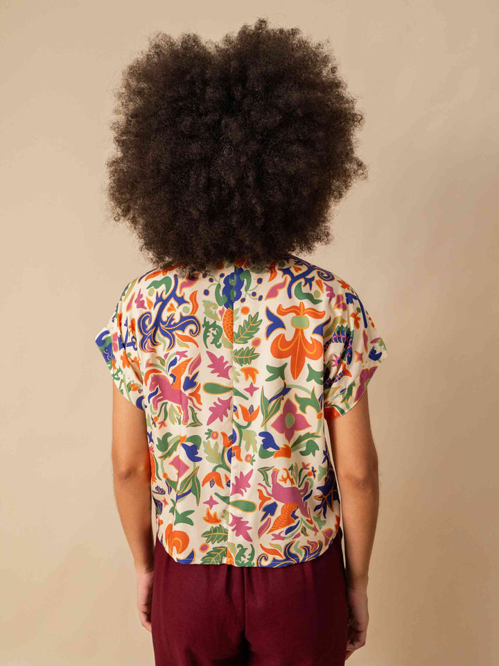 blusa_feminina_estampada_botao_duas_design_moda_autoral_recife_pernambuco