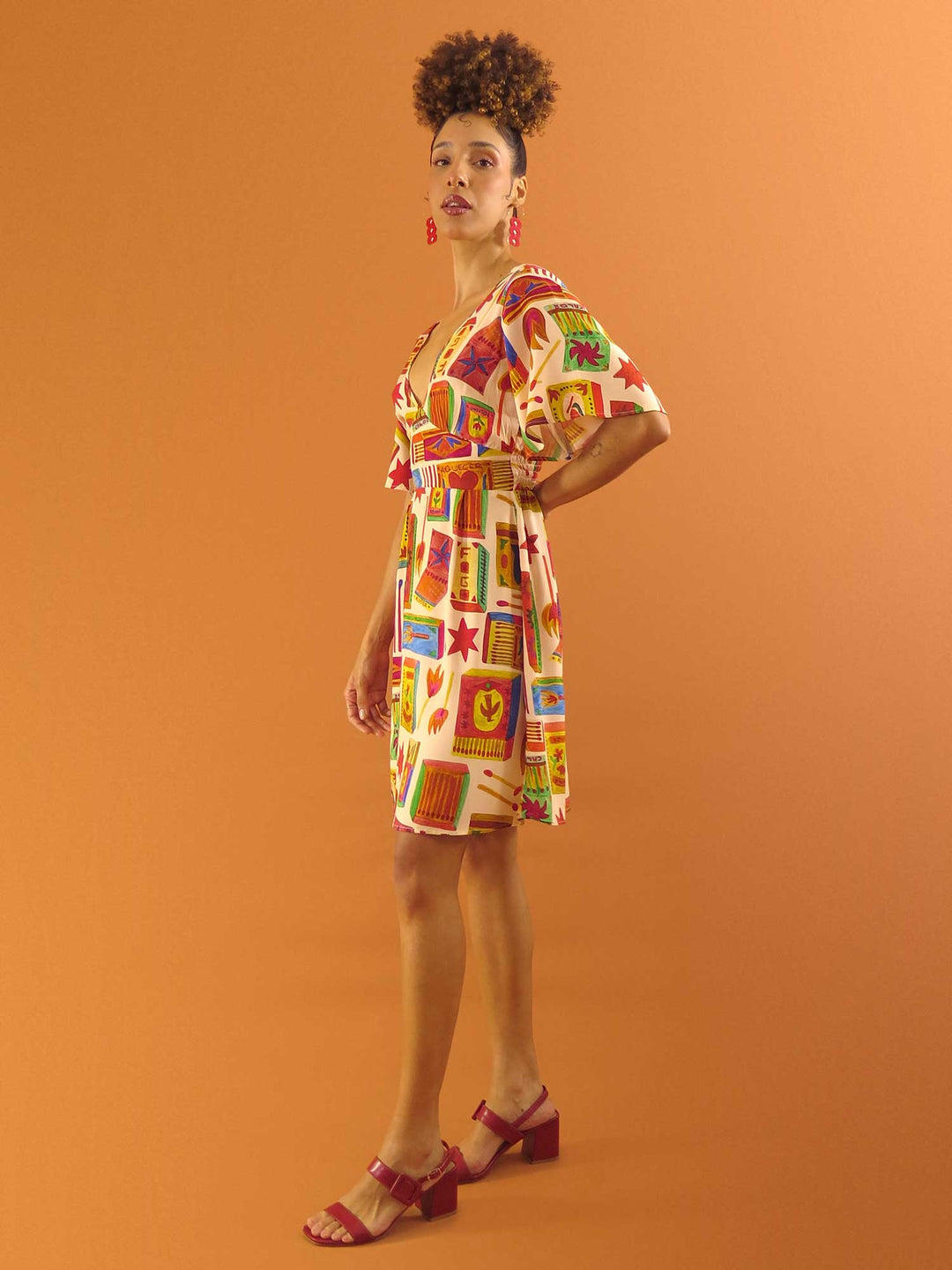 VESTIDO NINA CURTO