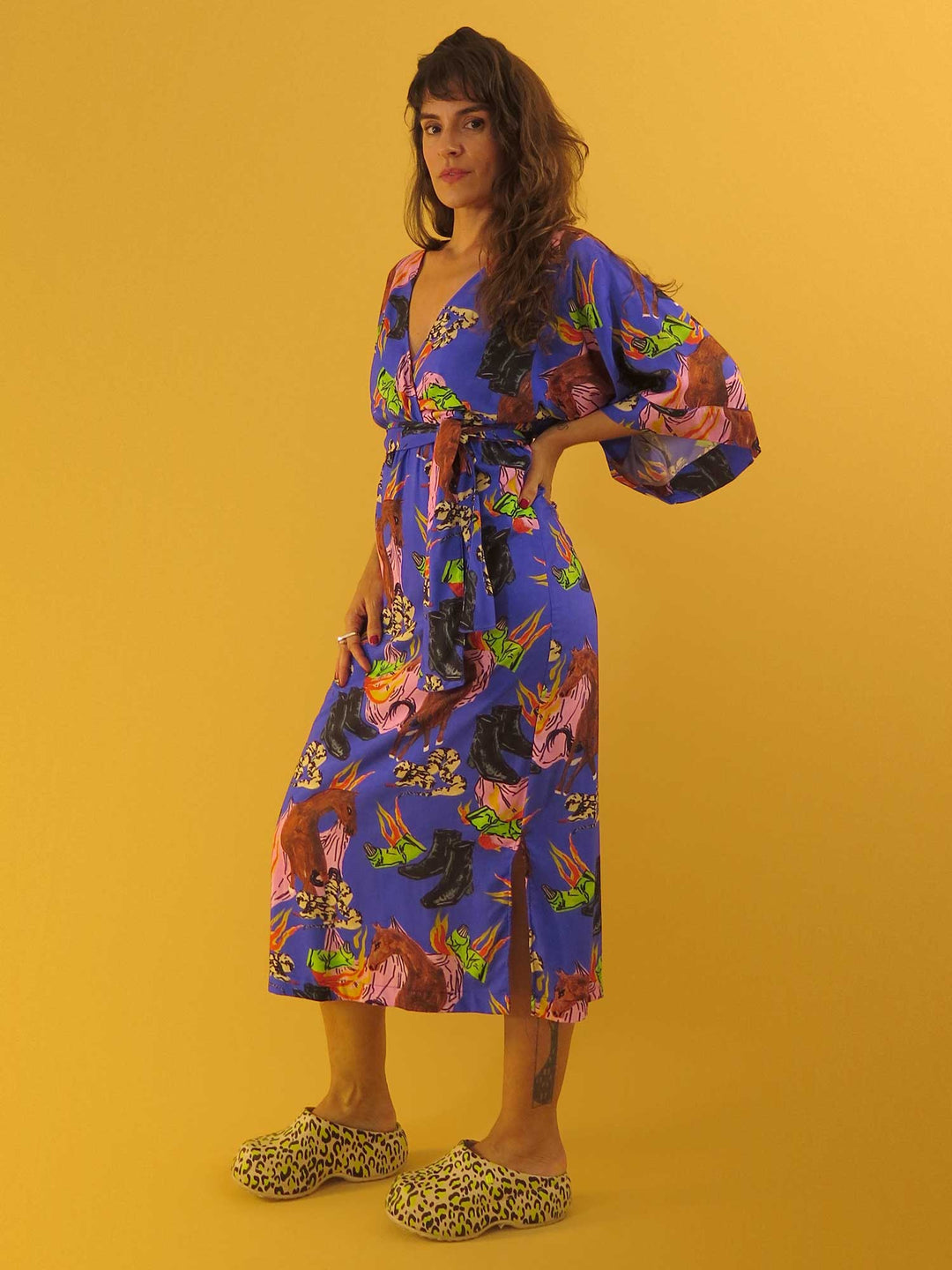 VESTIDO KIMONO LONGUETE
