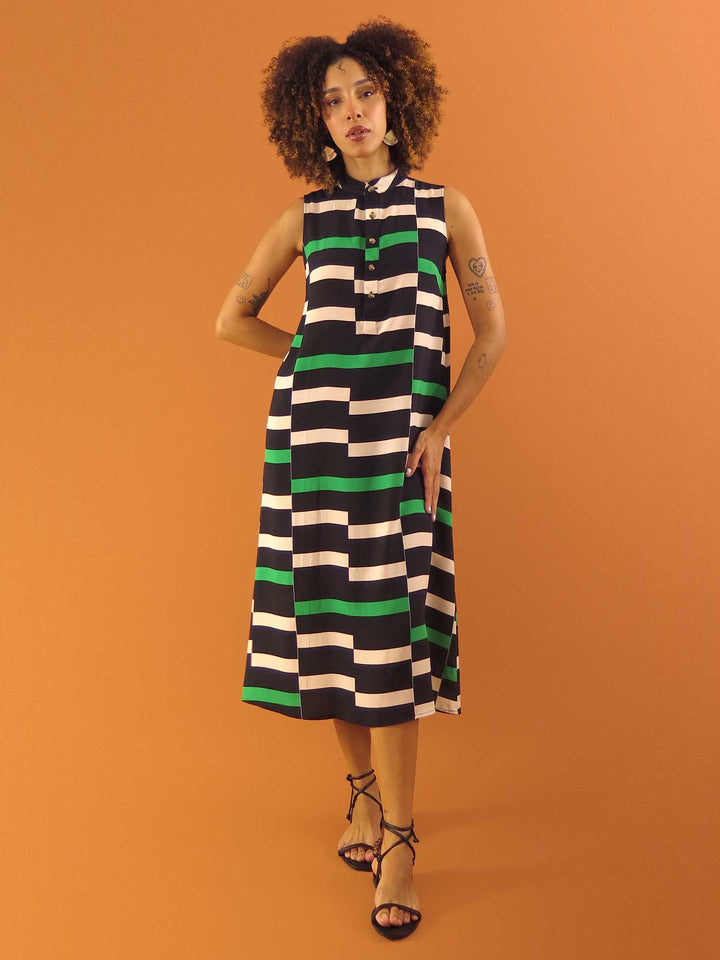VESTIDO GOLA PADRE LONGUETE