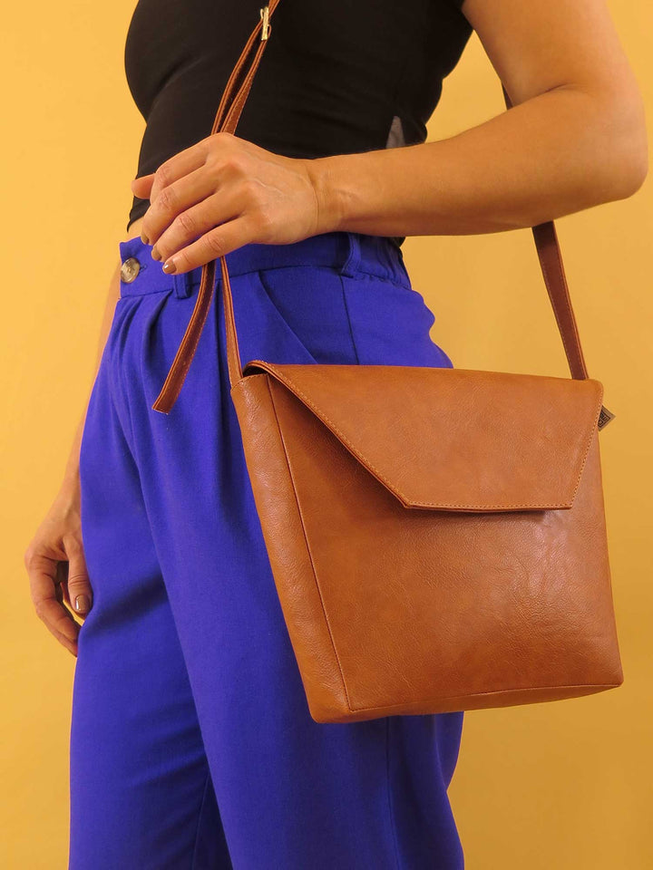 BOLSA TRAPÉZIO | CARAMELO