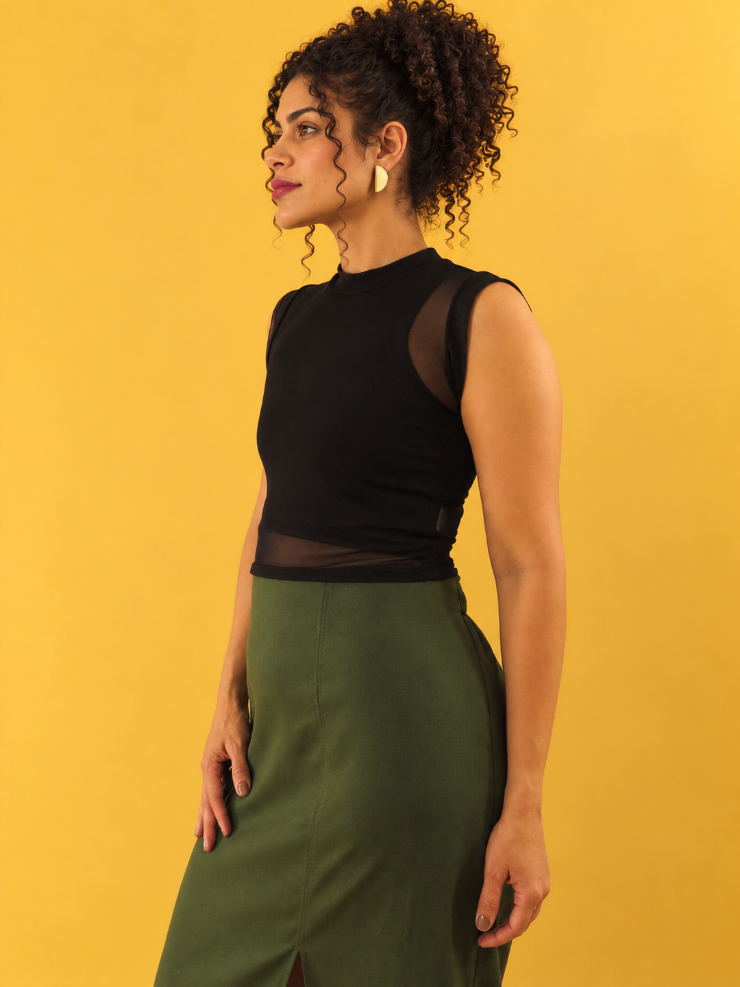 CROPPED LUANA
