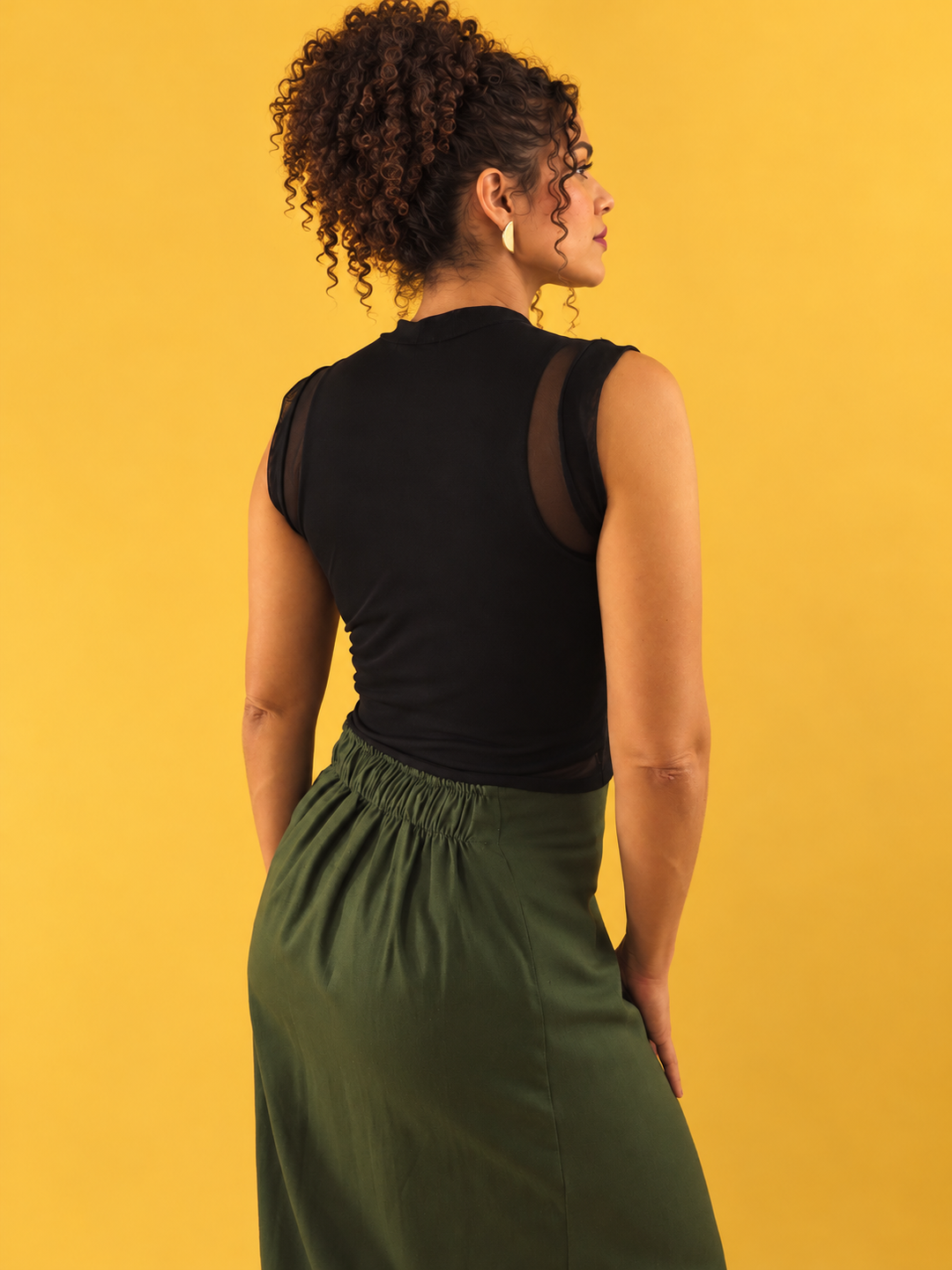 CROPPED LUANA