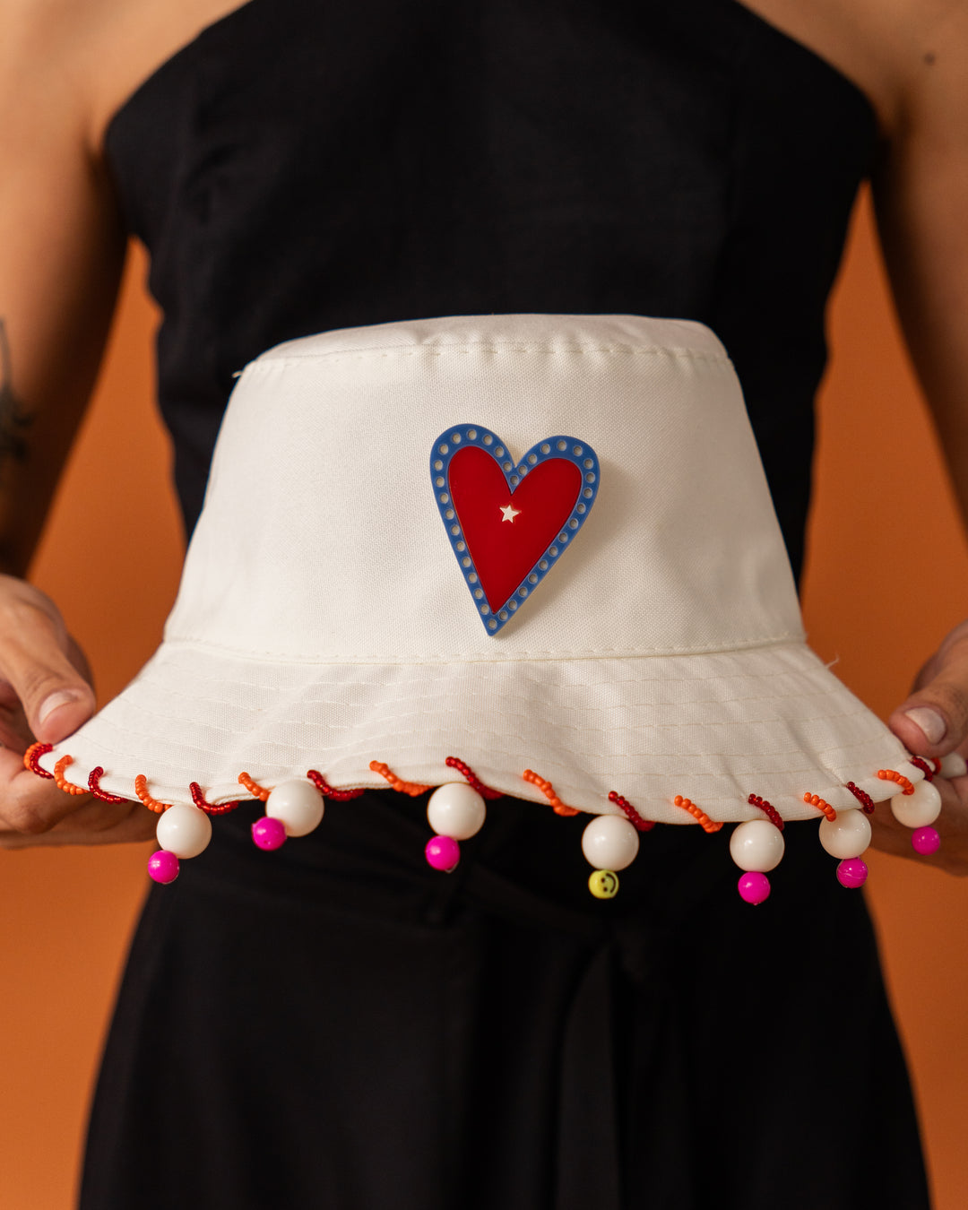 BROCHE CORAÇÃO | VERMELHO