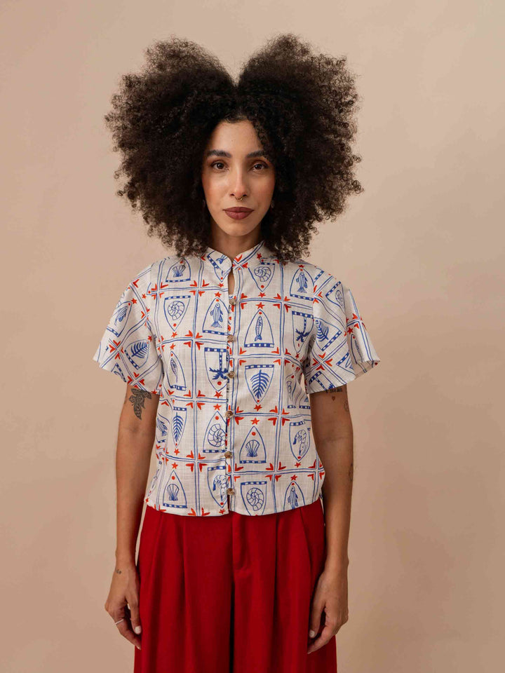 blusa_estampada_feminina_botao_duas_design_moda_autoral_recife_pernambuco