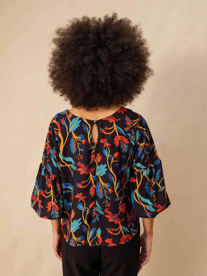 blusa_feminina_estampada_bufante_duas_design_moda_autoral_recife_pernambuco