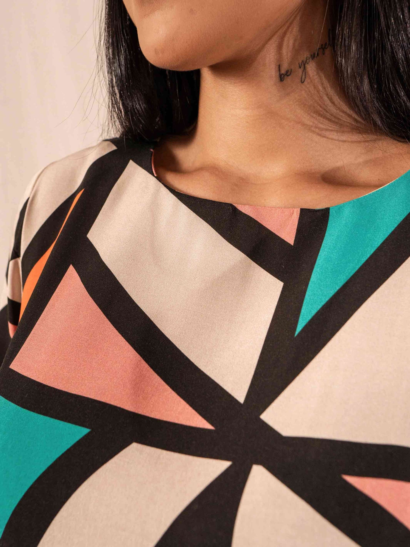 blusa_feminina_estampada_duas-design_moda-autoral