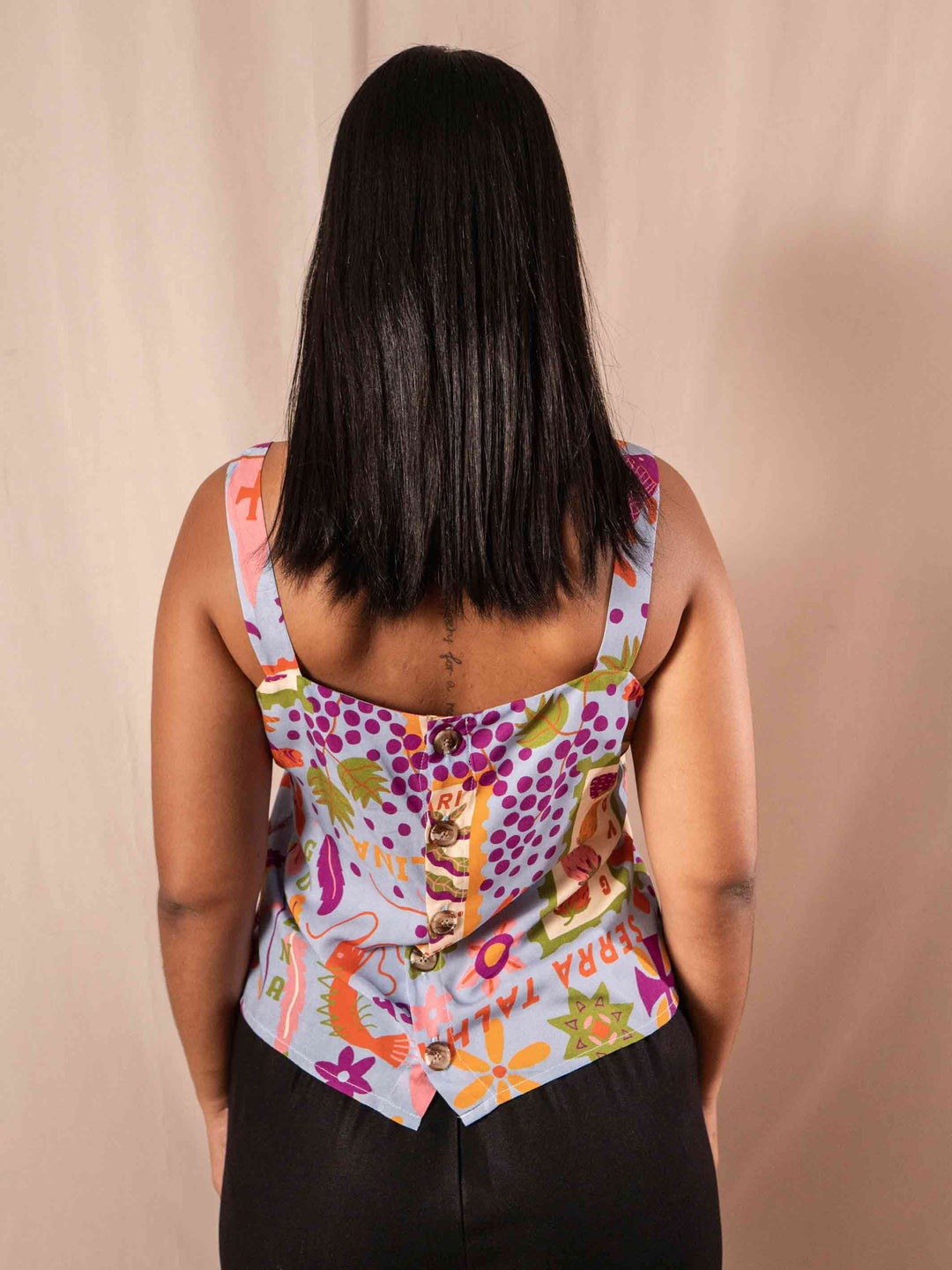 blusa_feminina_estampada_duas-design_moda-autoral_viajo
