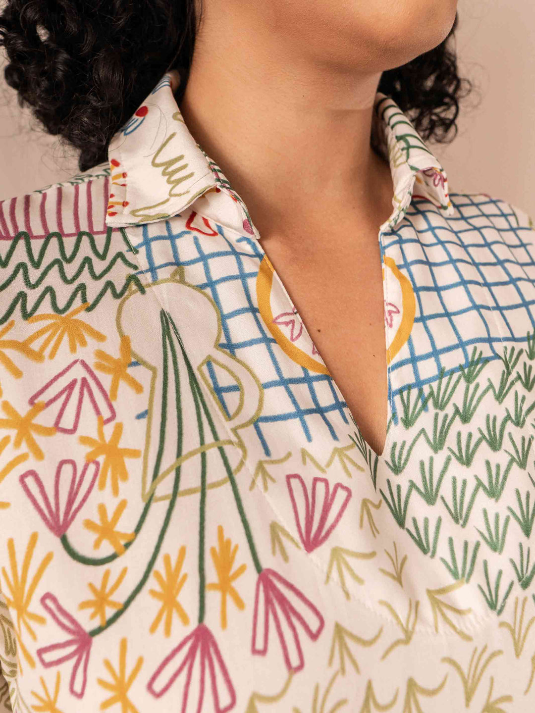 blusa_feminina_estampada_duas-design_moda-autoral_jardim
