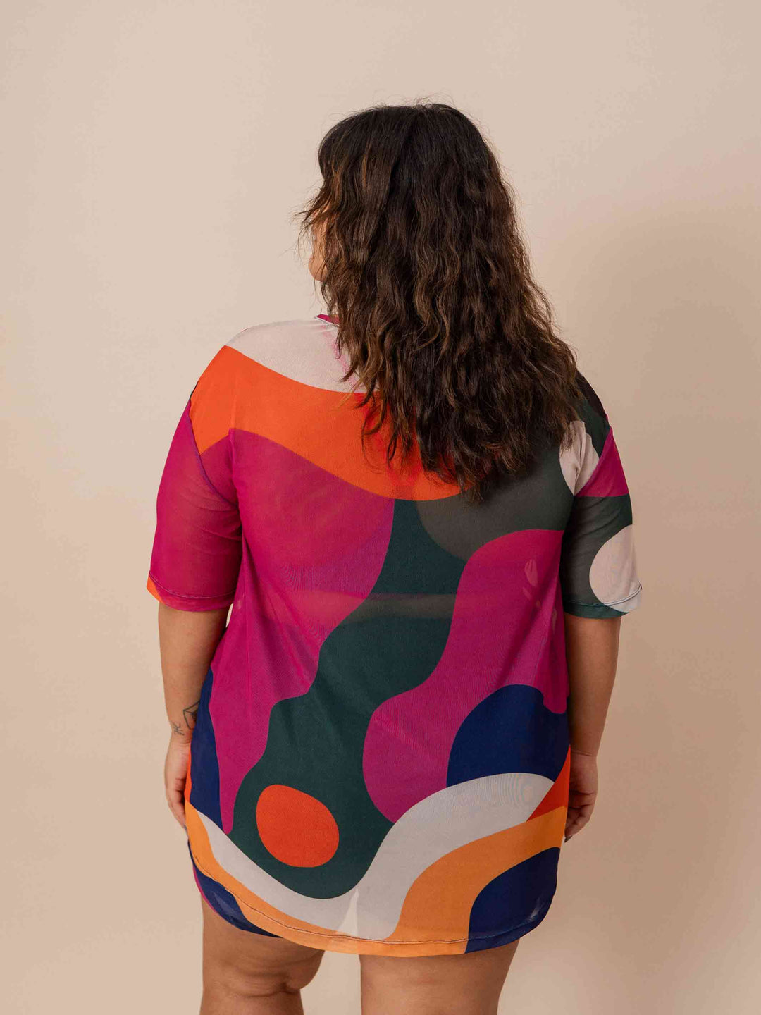 blusa_feminina_estampada_tule_oversized_duas_design_moda_autoral_recife_pernambuco