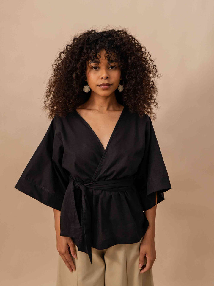 blusa_feminina_kimono_preta_duas-design_moda-autoral_recife_pernambuco