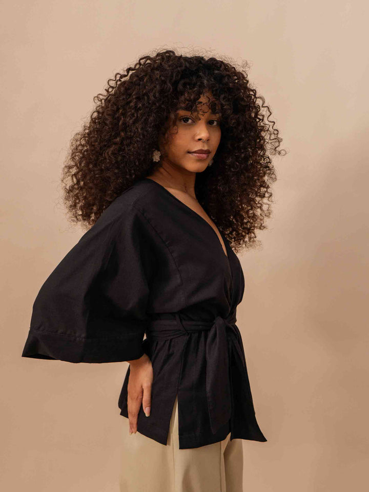 blusa_feminina_kimono_preta_duas-design_moda-autoral_recife_pernambuco