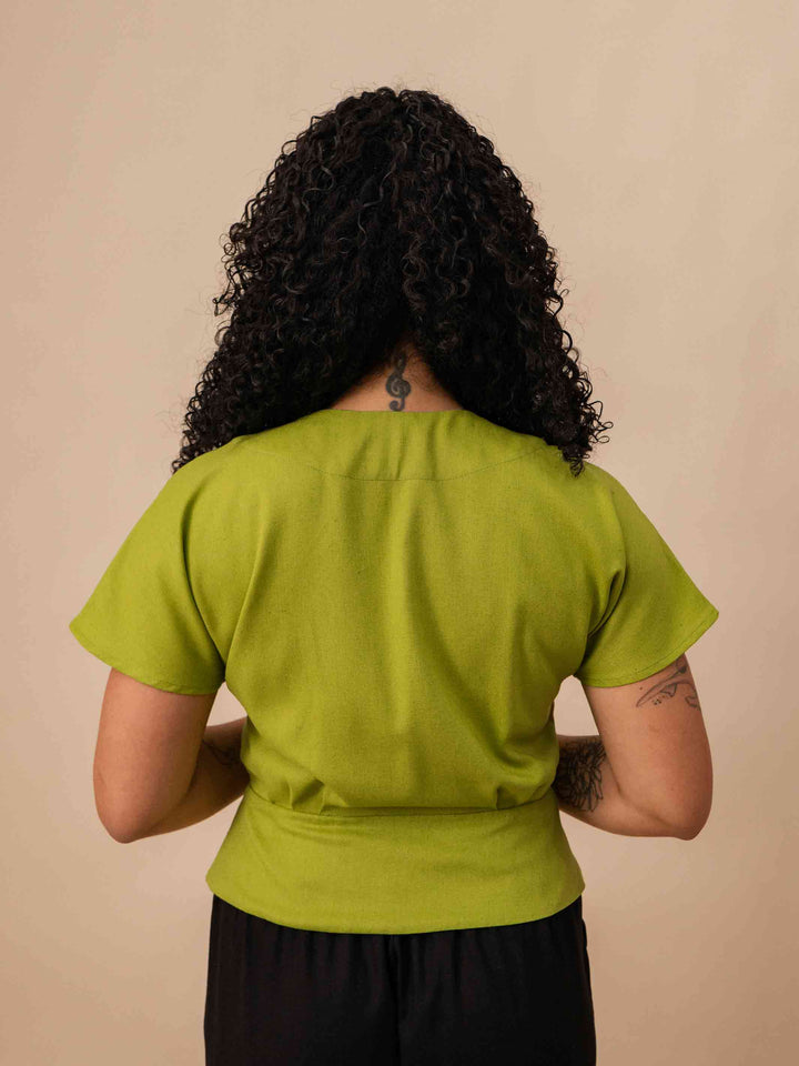 blusa_feminina_linho_transpassada_duas_design_moda_autoral_recife_pernambuco