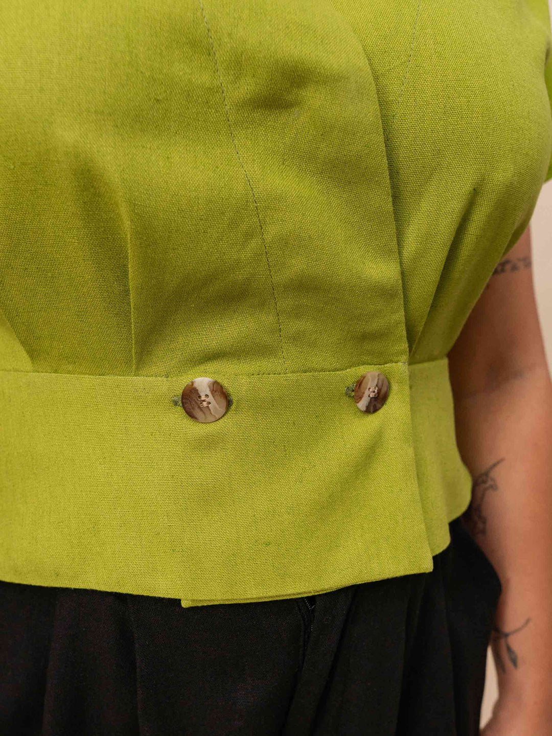 blusa_feminina_linho_transpassada_duas_design_moda_autoral_recife_pernambuco