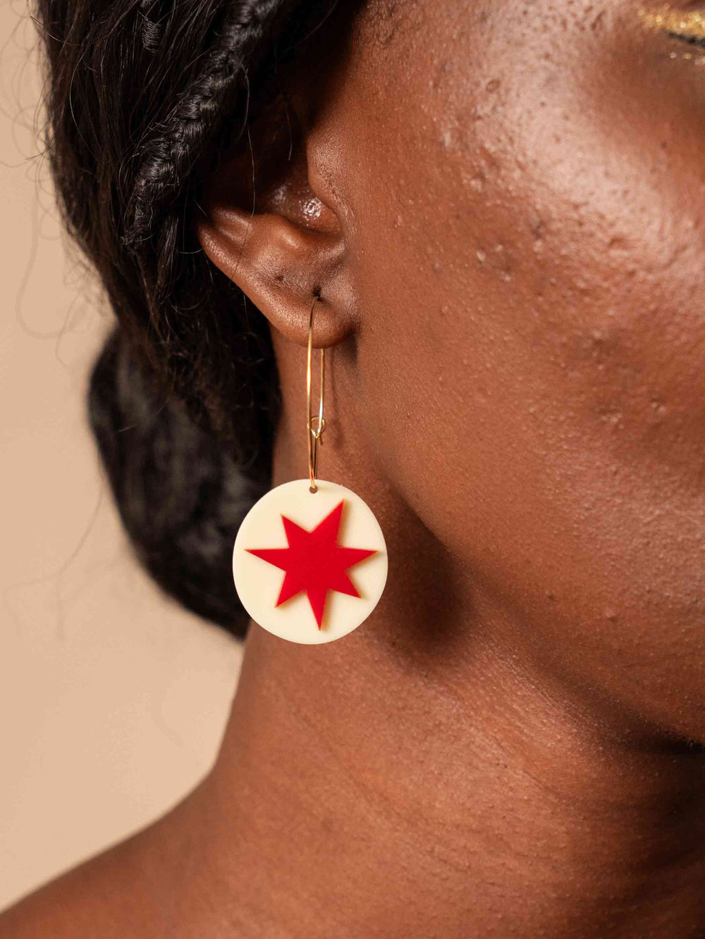 brinco_acrilico_estrela_vermelho_duas-design_moda-autoral_recife_pernambuco