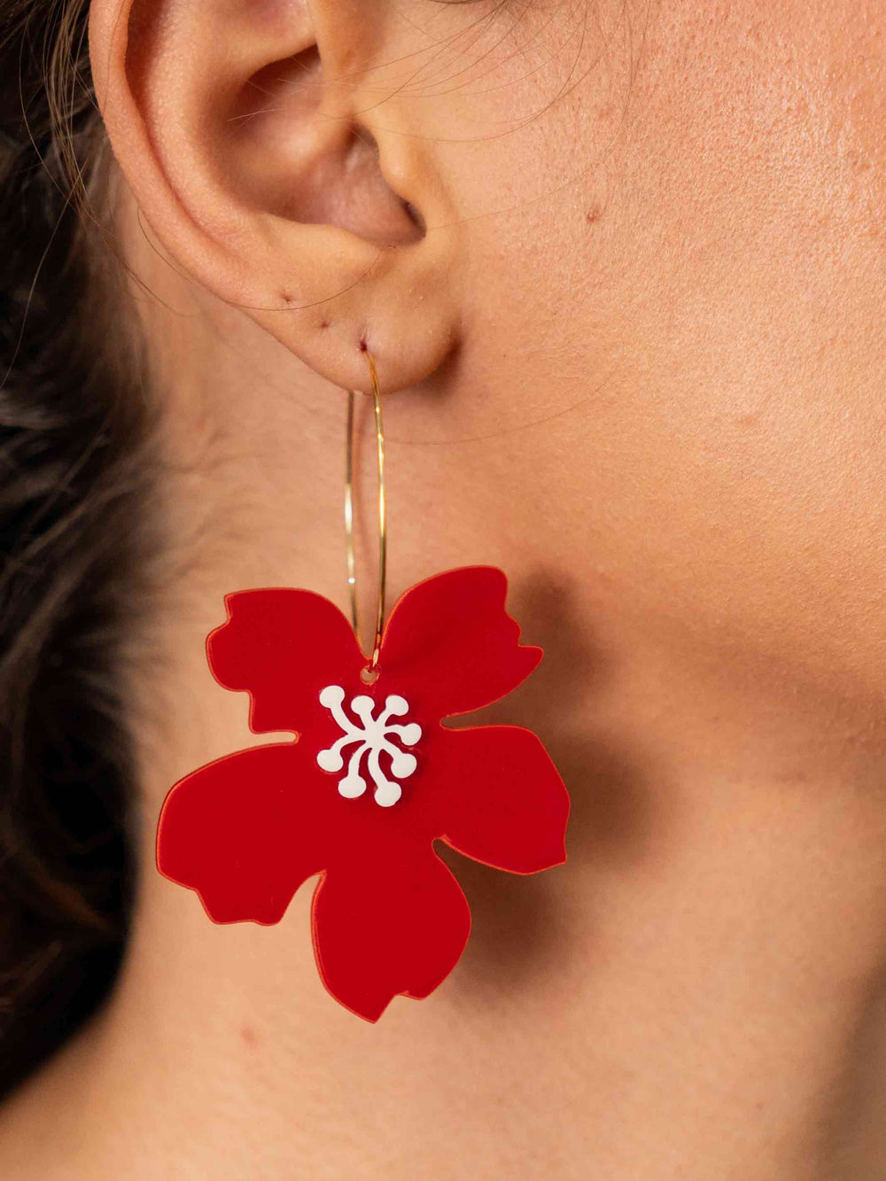 brinco_acrilico_flor_vermelho_duas-design_moda-autoral_recife_pernambuco