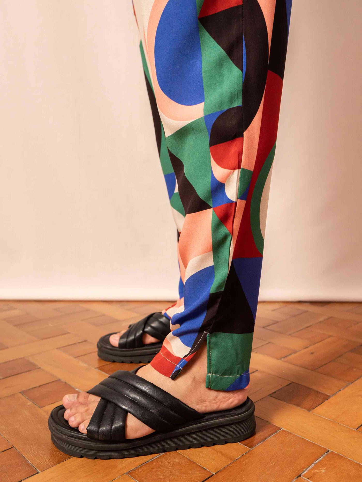 calca_estampada_duas-design_moda-autoral
