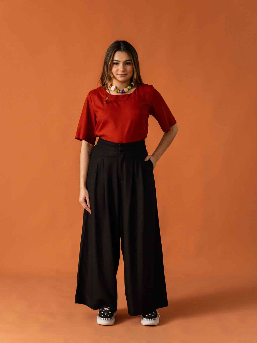 calca_femininia_alfaiataria_duas-design_moda-autoral_1_70050563-679e-4dbf-aec9-1d16cbea8ef0