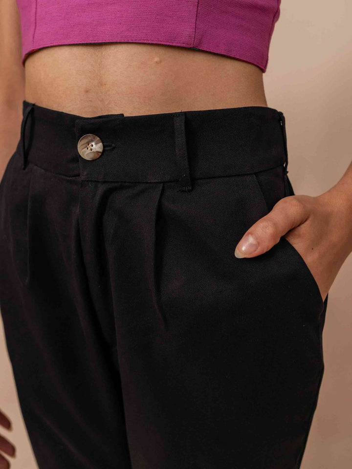 calca_sarja_femina_duas-design_moda-autoral_recife_pernambuco_4_e76e2b35-a134-476b-a305-aa19e3669465
