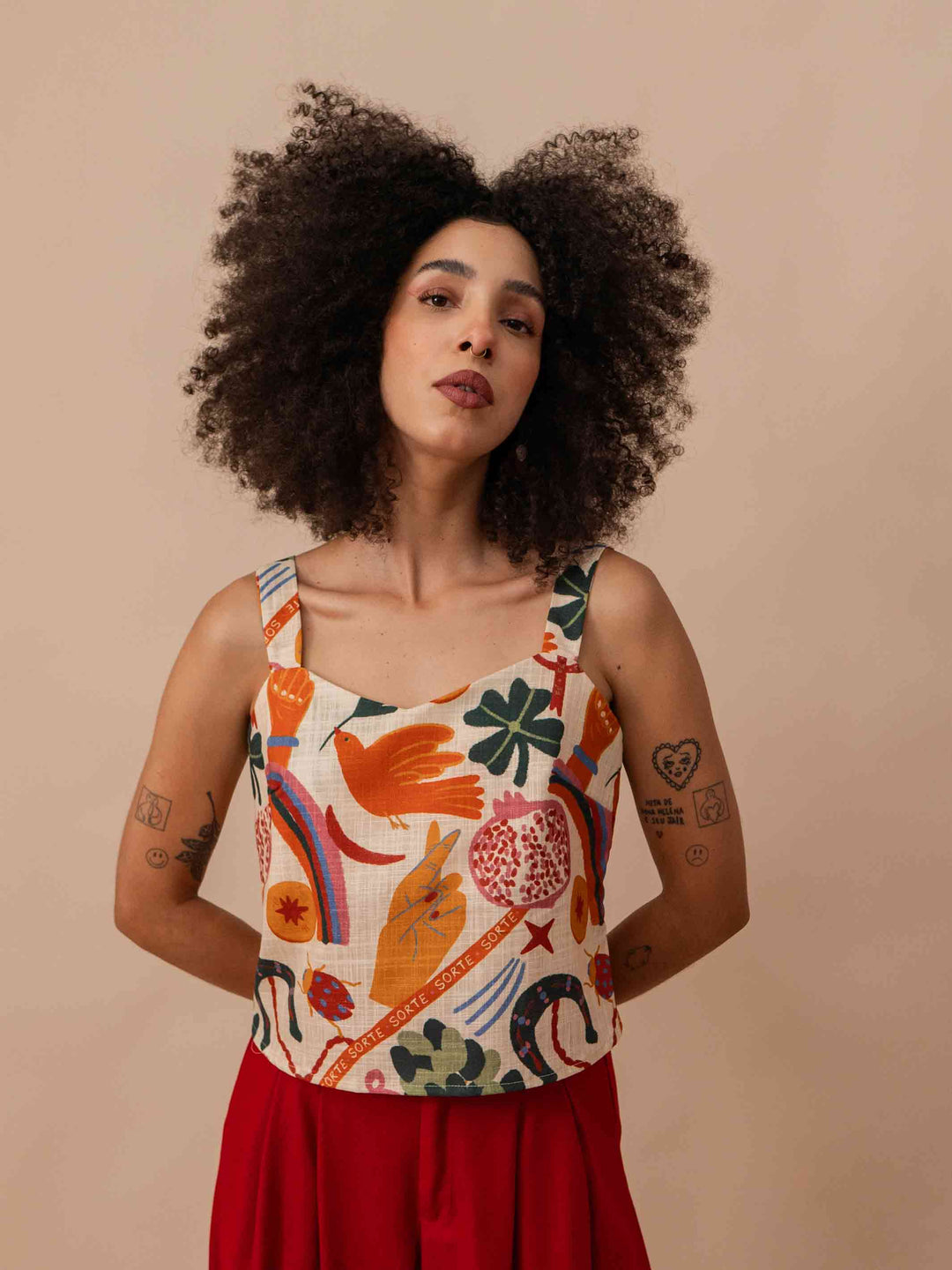 cropped_estampado_alcas_duas-design_moda-autoral_recife_pernambuco