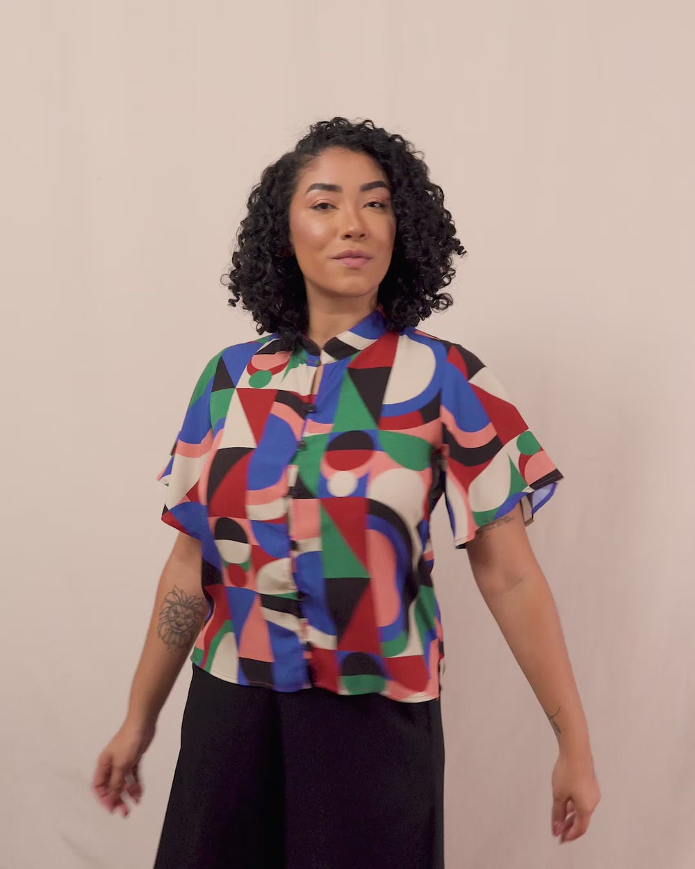 blusa_feminina_estampada_duas-design_moda-autoral