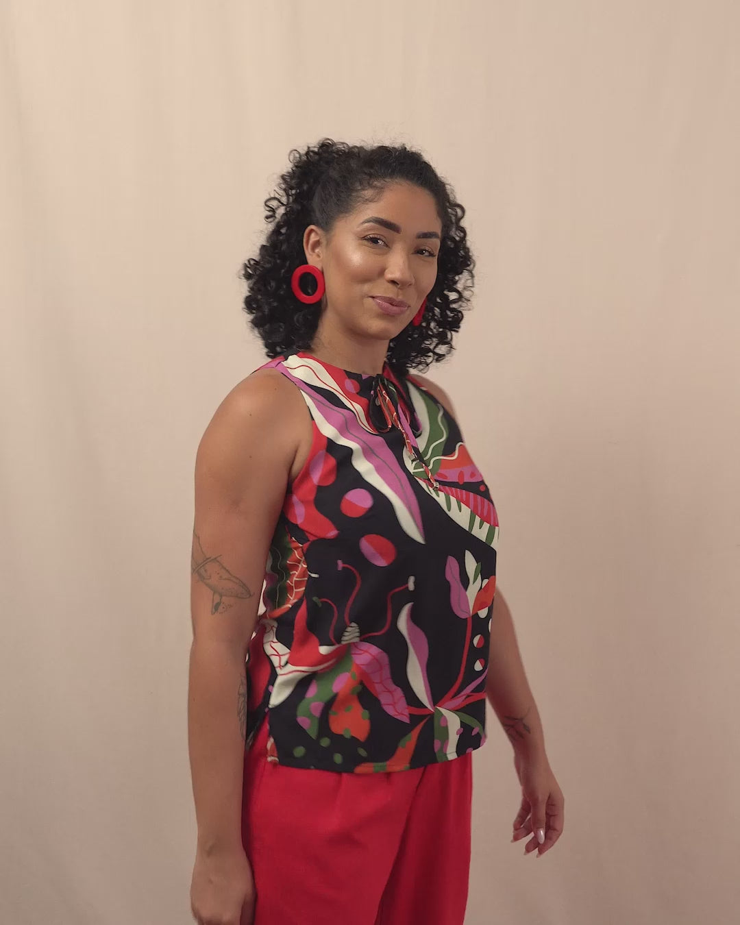 regata_feminina_estampada_duas-design_moda-autoral_paramo