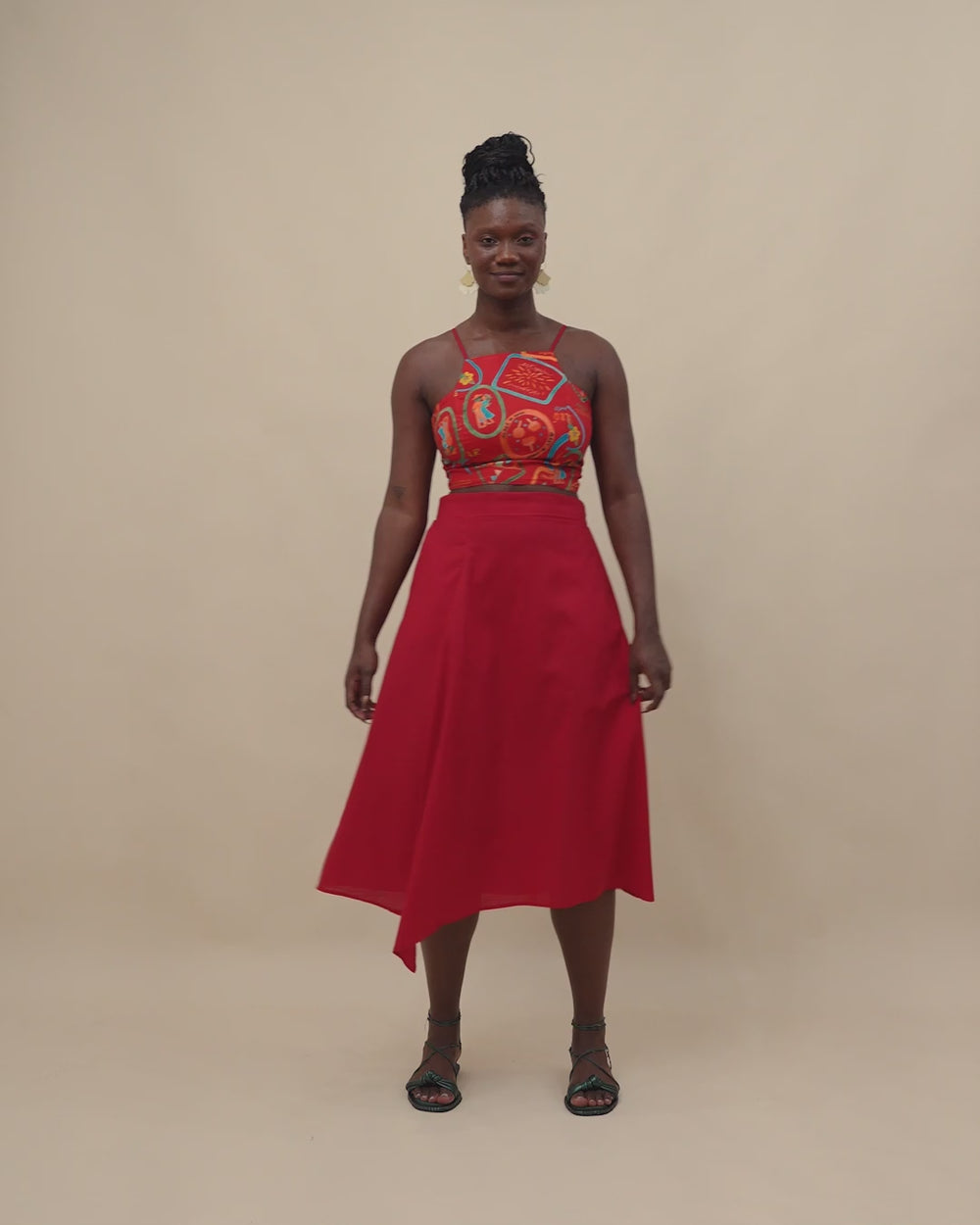 saia_midi_vermelha_assimetrica_duas-design_moda-autoral_recife_pernambuco
