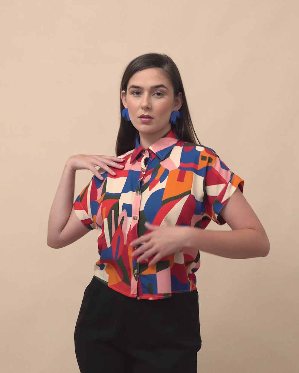 blusa_feminina_estampada_botoes_duas_design_moda_autoral_recife_pernambuco