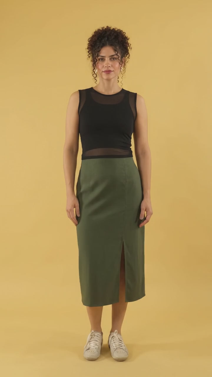 CROPPED LUANA