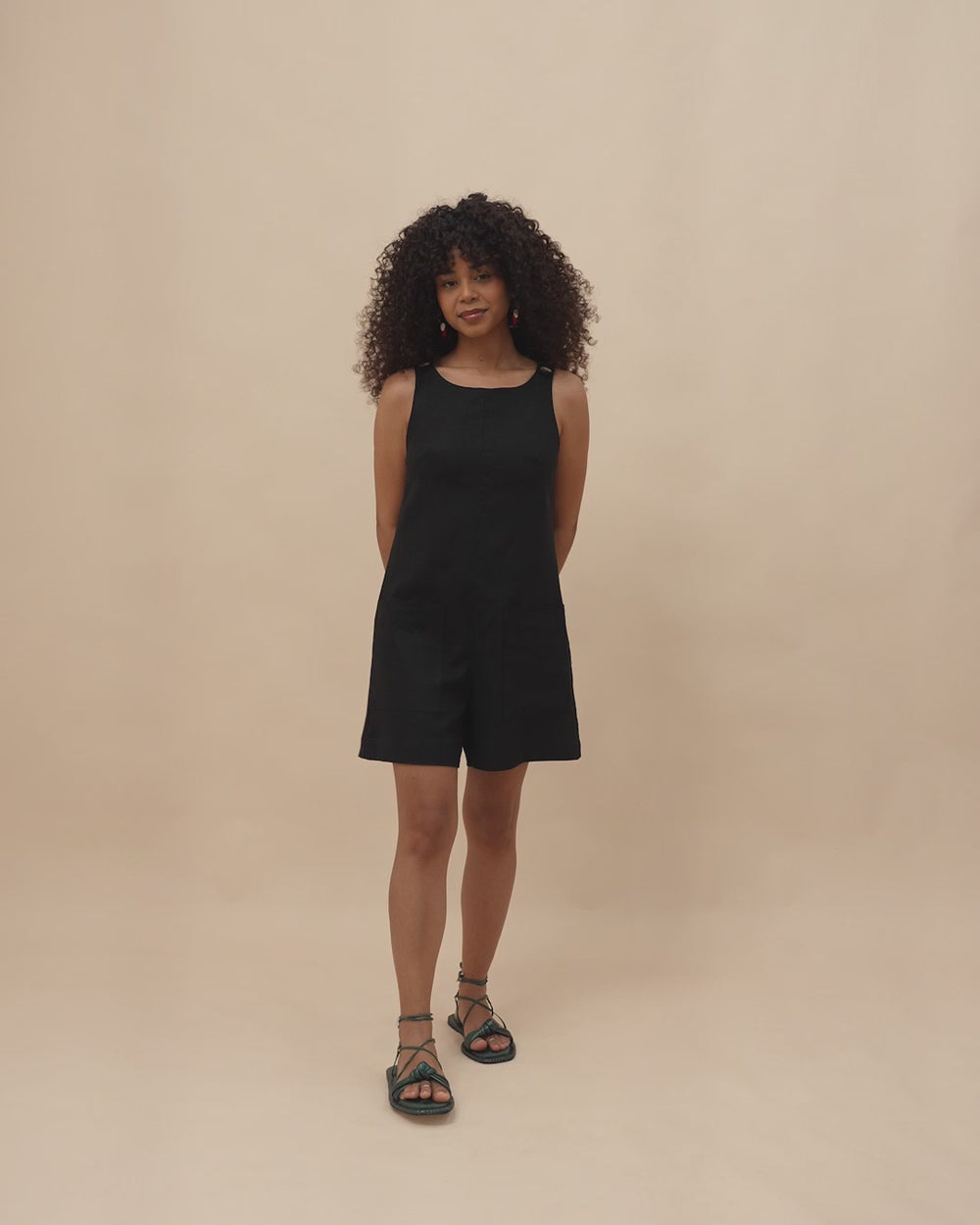 macaquito_linho_preto_feminino_duas-design_moda-autoral_recife_pernambuco