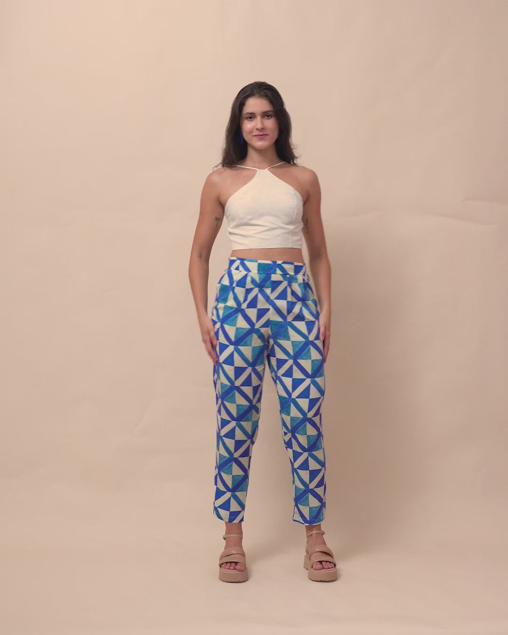 calca_feminina_estampada_duas_design_moda_autoral_recife_pernambuco