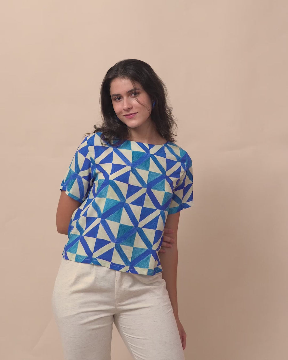 blusa_feminina_estampada_duas_design_moda_autoral_recife_pernambuco
