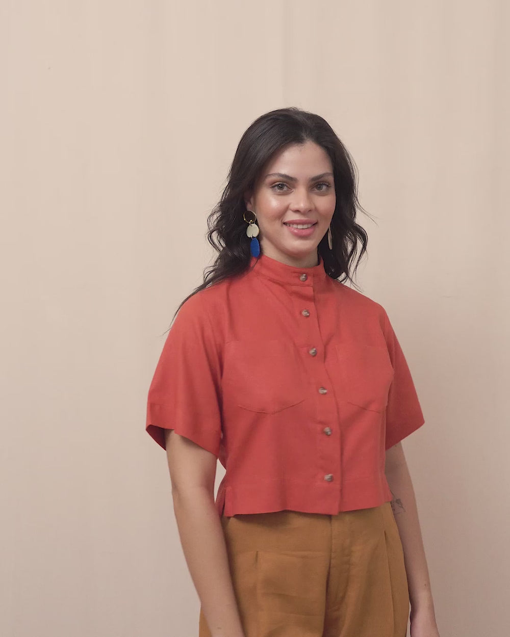 blusa_feminina_linho_botoes_duas_design_moda_autoral_recife_pernambuco