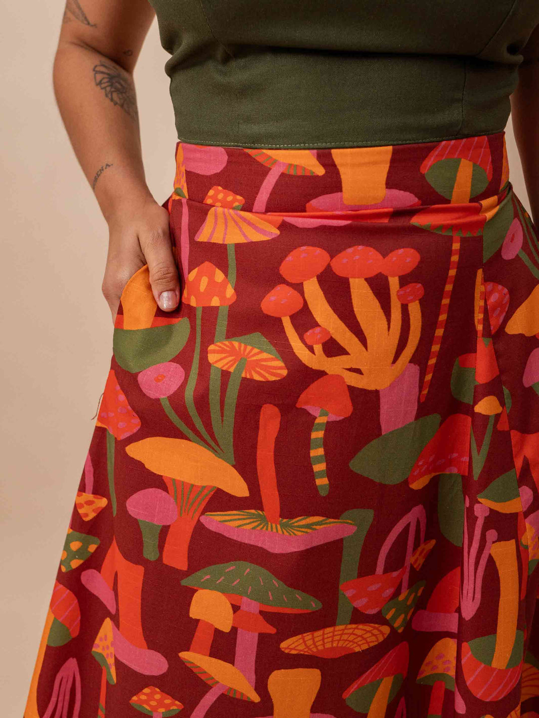 saia_midi_estampada_assimetrica_duas-design_moda-autoral_recife_pernambuco