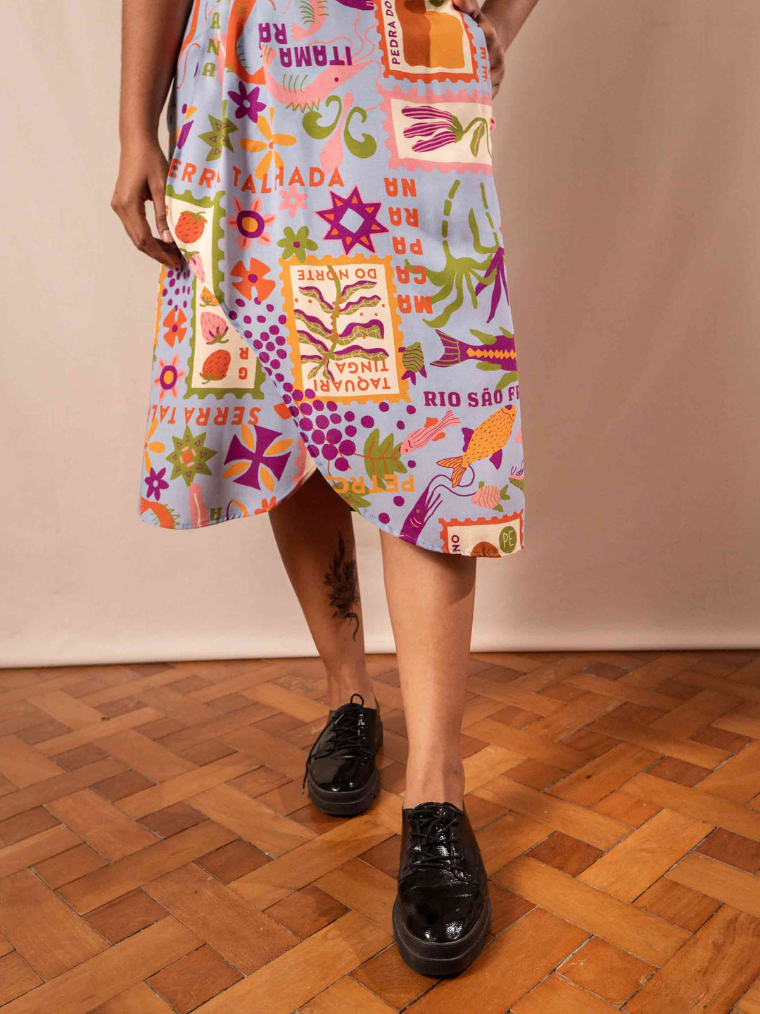 saia_midi_estampada_duas-design_moda-autoral_viajo