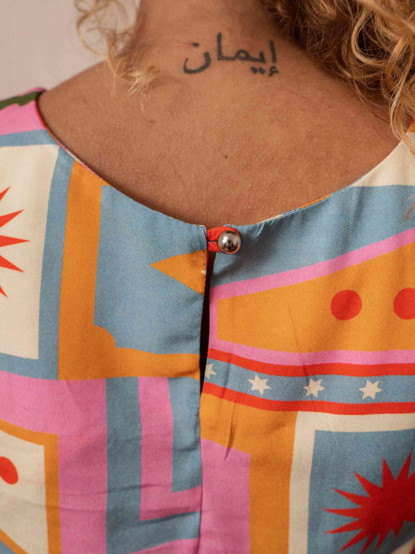 top_cropped_feminino_estampado_duas-design_moda-autoral