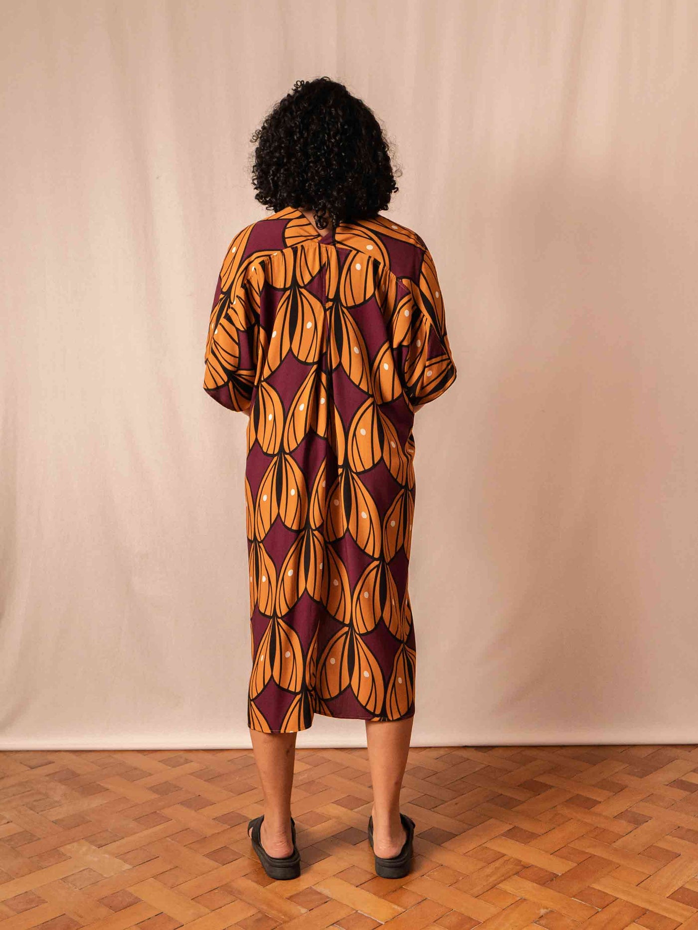 vestido_midi_estampado_duas-design_moda-autoral