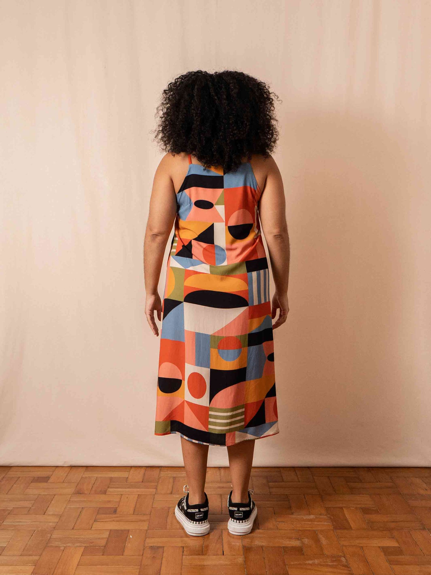 vestido_midi_feminino_estampado_duas-design_moda-autoral_
