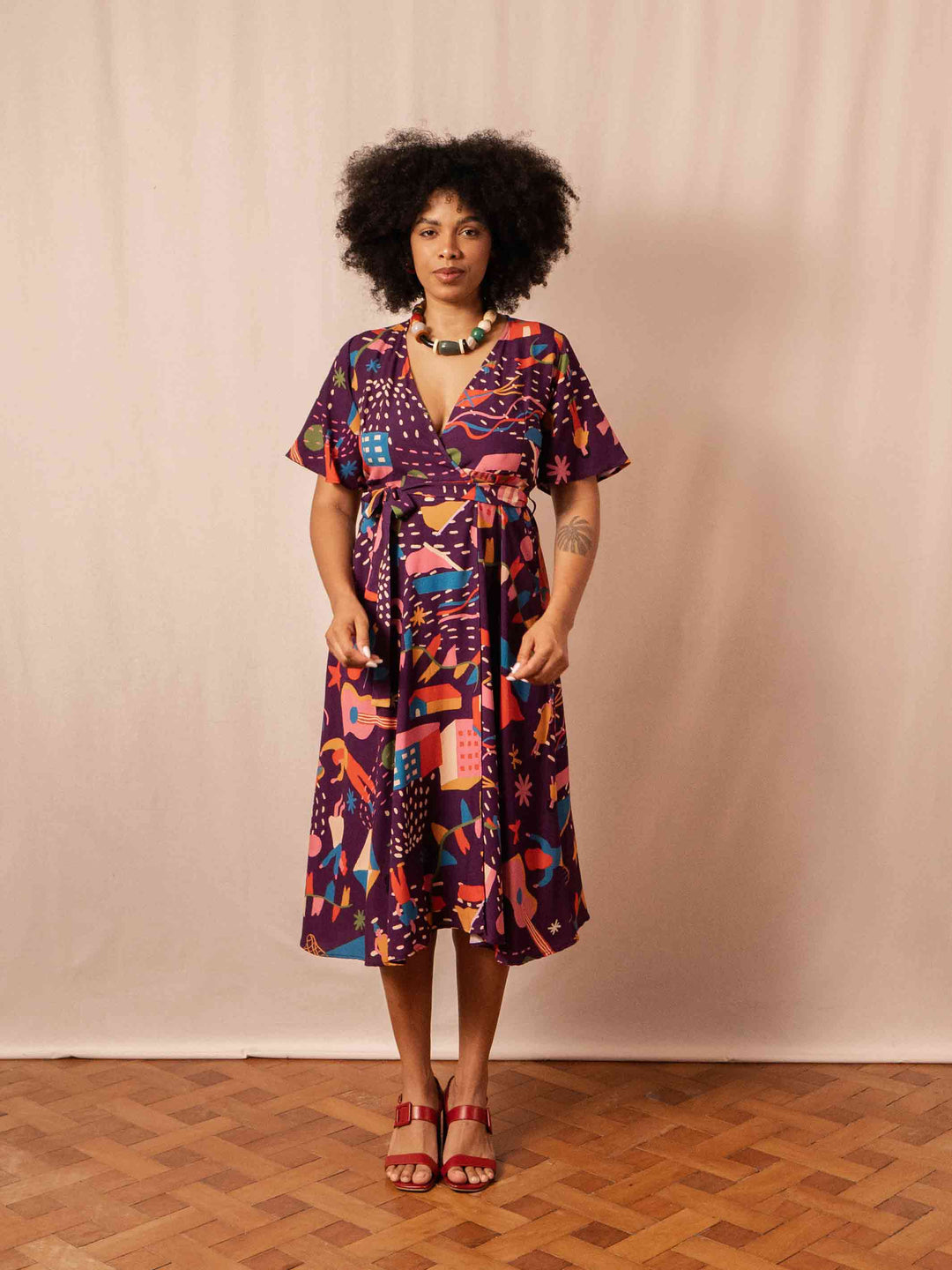 vestido_transpassado_estampado_djanira
