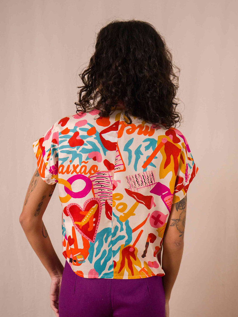 blusa_feminina_estampada-duas-design_moda-autoral