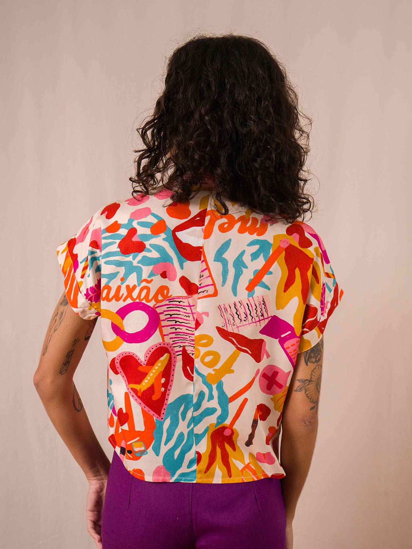 blusa_feminina_estampada-duas-design_moda-autoral