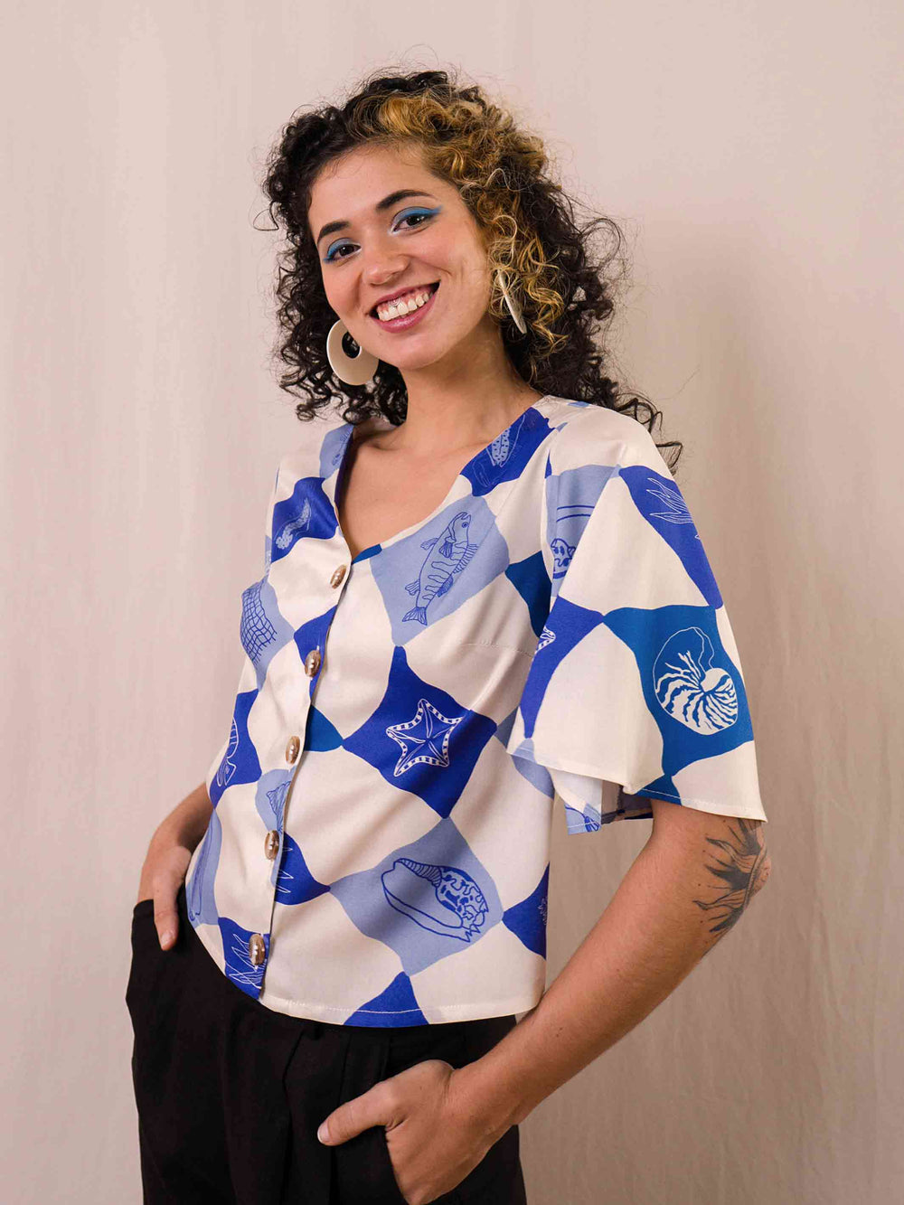blusa_feminina_estampada_duas-design_moda-autoral_2
