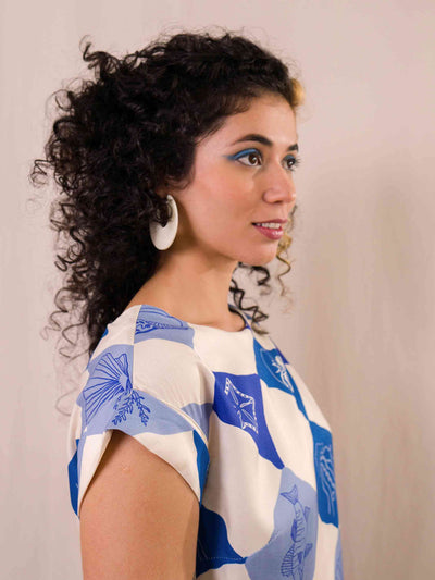 blusa_feminina_estampada_duas-design_moda-autoral_costas