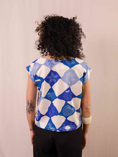 blusa_feminina_estampada_duas-design_moda-autoral_costas