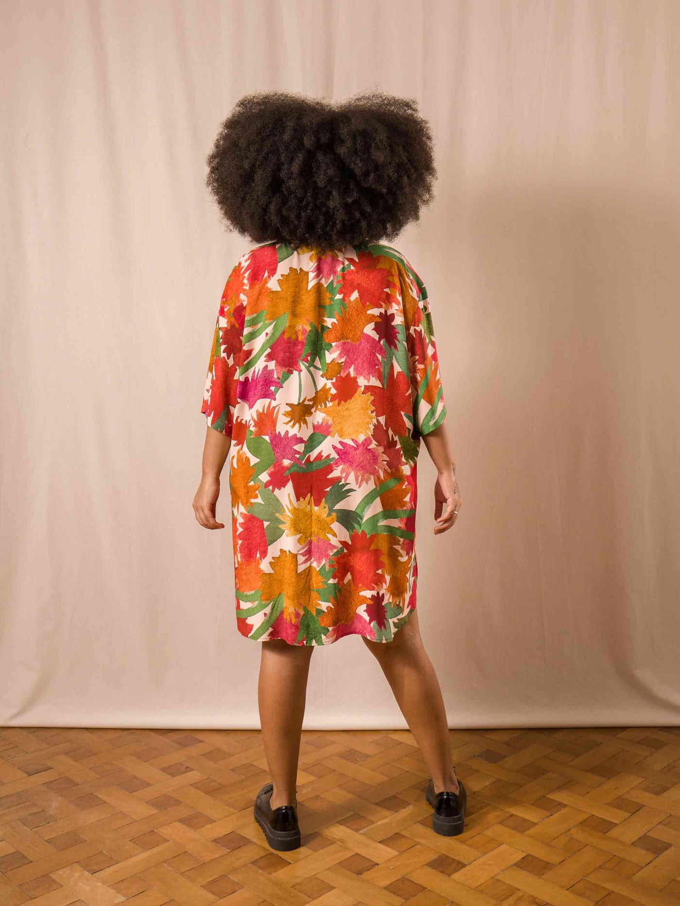 chemise_feminino_estampado_overzide_duas-design_moda-autoral_calendula