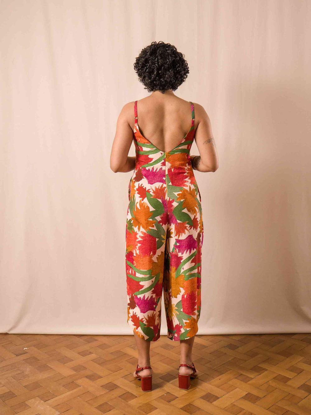 macacourt_feminino_estampado_duas-design_moda-autoral_calendula