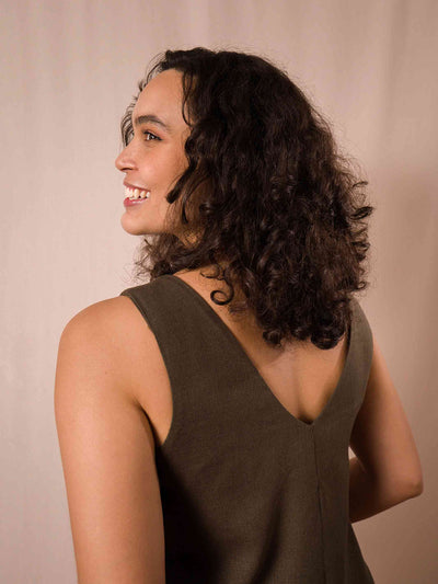 macacourt_linho_feminino_duas-design_moda-autoral_militar