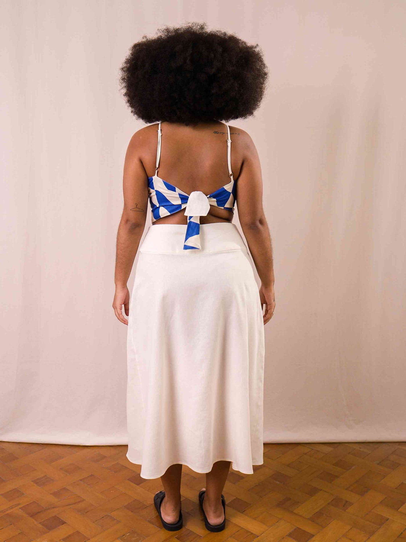 saia_longuete_branco_duas-design_moda-autoral