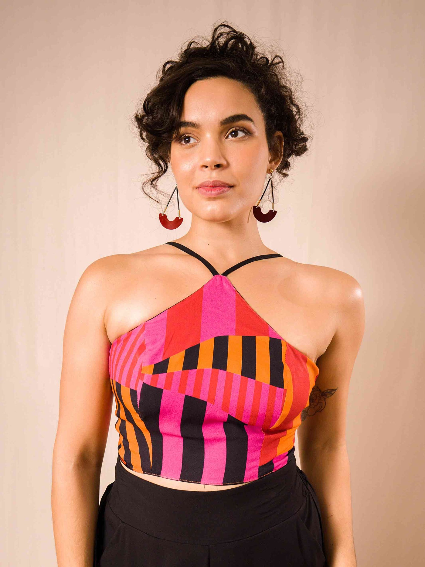 top-cropped-laco-estampado-linho_duas-design_moda-autoral_raios